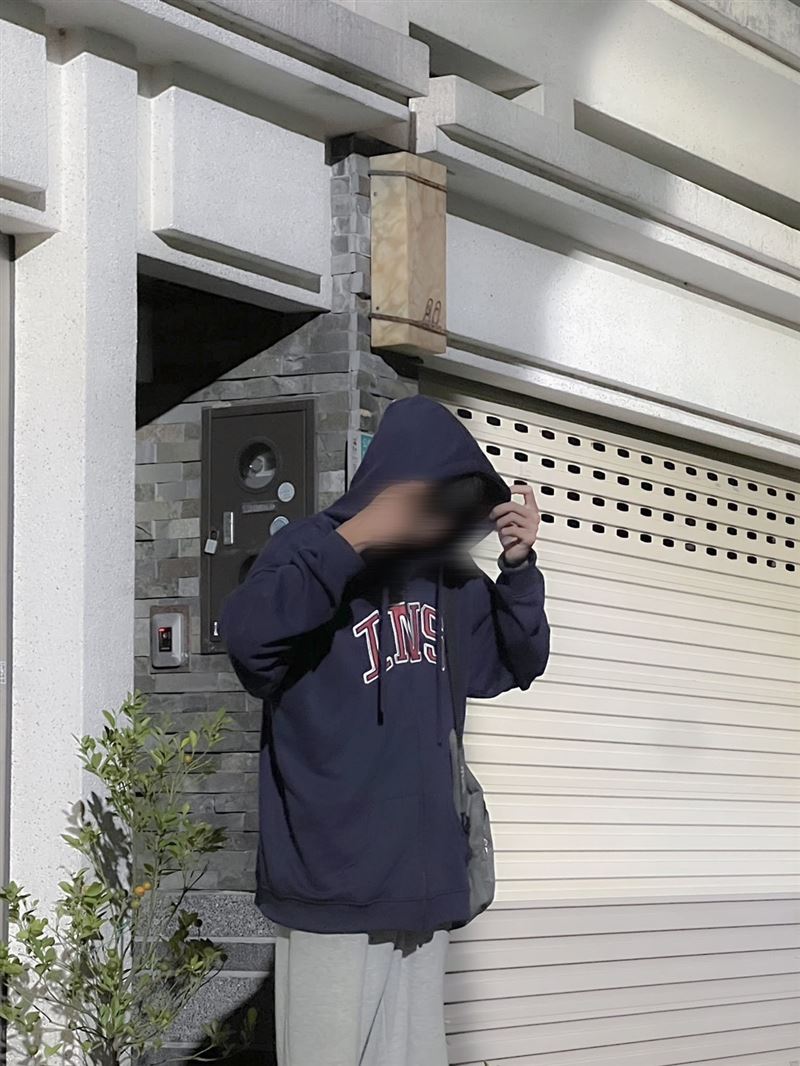 22歲黃男為大學生，利用課餘時間在百貨美食街打工。（圖／翻攝死者臉書）