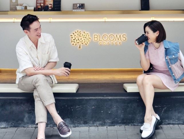 曾是香港電視圈知名花旦的陳茵媺，婚後逐漸淡出螢光幕，將重心轉往家庭生活。左為丈夫陳豪、右為陳茵媺。（圖／翻攝自陳茵媺IG）