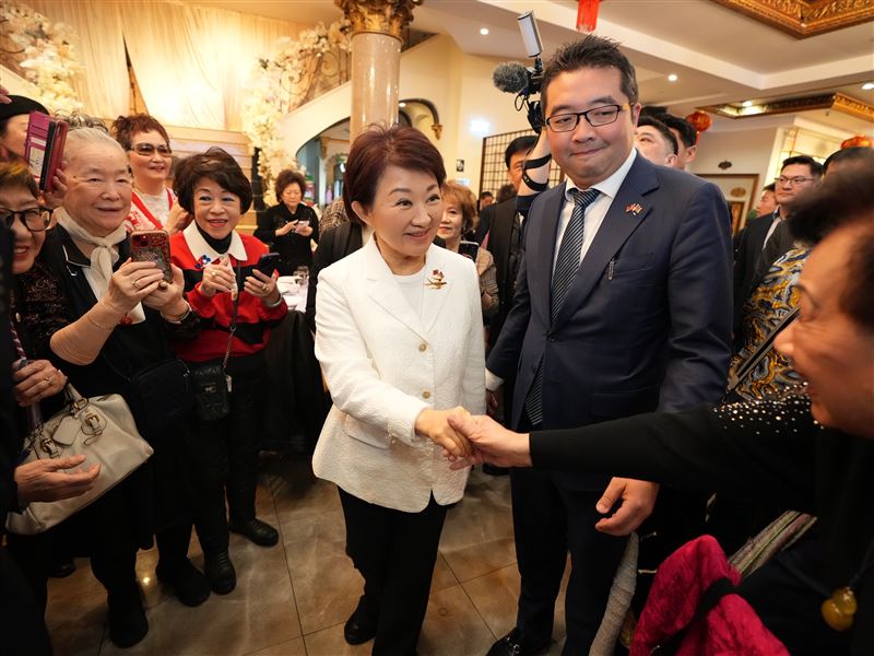 台中市長盧秀燕出訪紐約，受到當地僑胞熱烈歡迎。（圖／台中市政府提供）