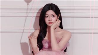 粉絲突手伸到陳妍希胸前　誇張場面網震怒