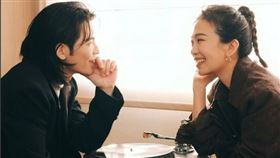 藝人蕭敬騰與經紀人兼妻子林有慧（Summer）結婚後感情依舊甜蜜，兩人不時在社群平台分享日常互動，放閃程度讓粉絲直呼「太閃了」。（圖／翻攝自林有慧IG）