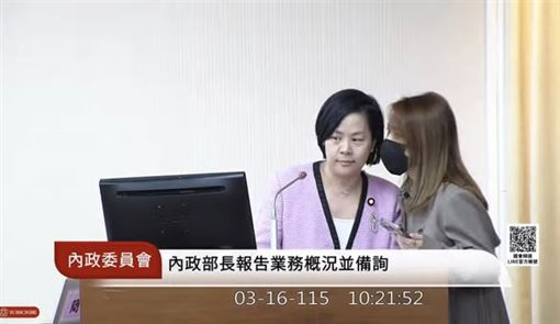 下指導棋？陳智菡咬耳朵李貞秀內容曝光