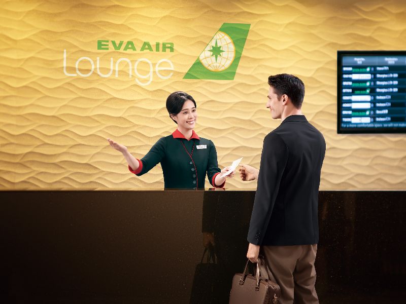 長榮航空自營貴賓室推出EVA iLOUNGE數位服務平台，化身為旅客的個人貴賓室數位管家，成為國籍航空首家導入貴賓室整合數位平台的航空公司。（長榮航提供）