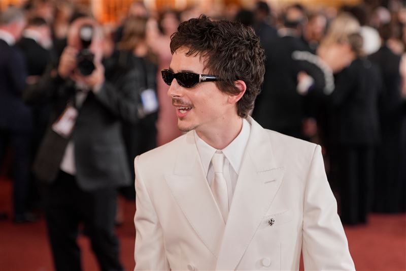 提摩西夏勒梅（Timoth&eacute;e Chalamet）入圍最佳男主角，但最終空手而回。（圖／美聯社／達志影像）