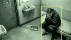 驚傳馬杜洛在監獄內崩潰大喊。（圖／翻攝自X@AJPalacios6）