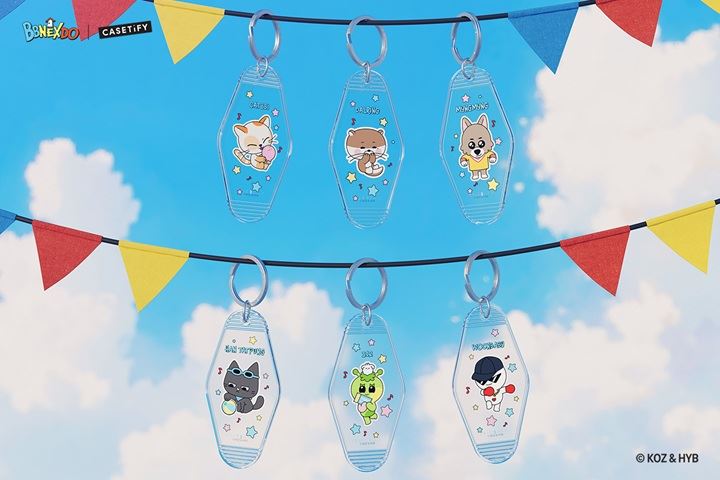 BBNEXDO｜CASETiFY聯名系列推出多款活力四射的全新印花設計與電子配件，在日常生活中注入滿滿節慶氣氛。（圖／品牌業者提供）