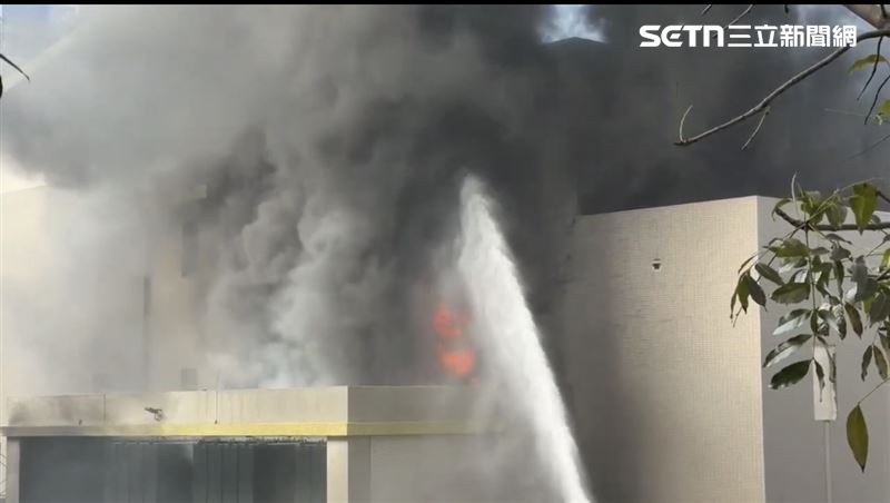 新/竹科大火最新傷亡:2男送醫搶救1OHCA