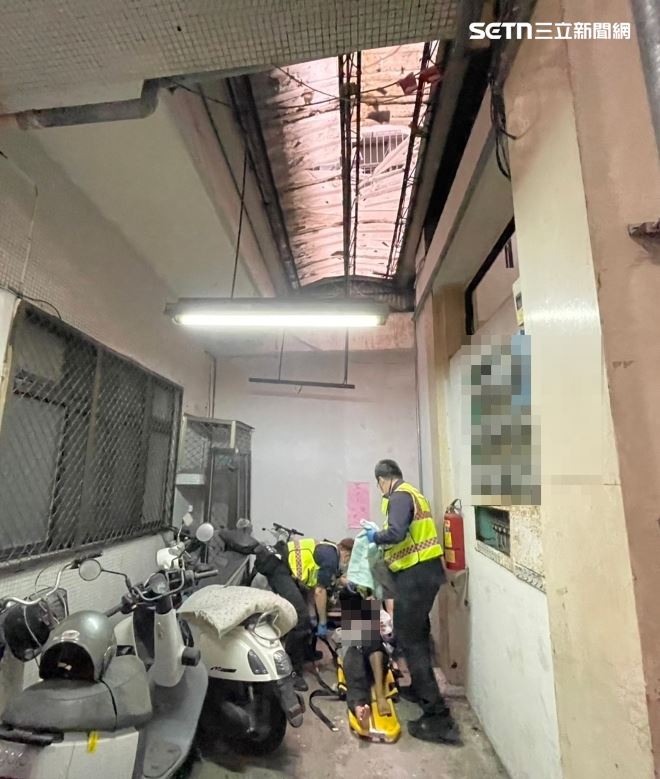 台中大里區發生墜樓意外，29歲男子從6樓摔落，左手骨折送醫。（圖／翻攝畫面）