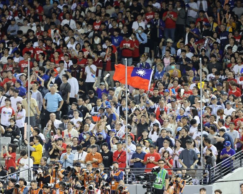 2025年（職棒36年）中職票房粗估達20億元，場均進場人數更突破萬，兩者都創下三十多年來新高。（圖／遠見雜誌提供）