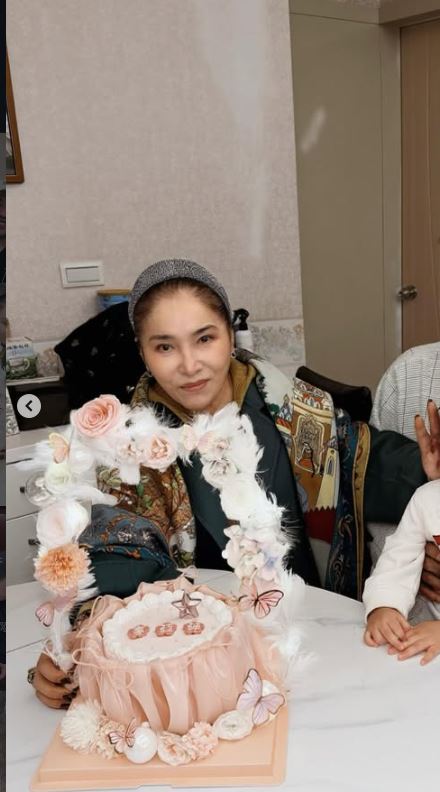 李亞萍慶生。（圖／翻攝自IG @kob_kenyu）