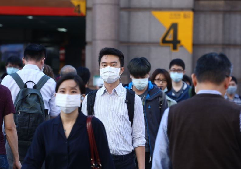 隨著疫後人口「復籍紅利」耗盡，台灣人口排除行政干擾後回歸實質萎縮。僅為情境配圖，池孟諭攝。（圖／遠見雜誌提供）