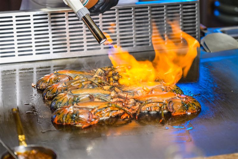 樂葵法式鐵板燒以每人NT$1,650的「民主化奢華」定價策略，提供高標規格的法式餐點與尊榮服務。（圖／品牌業者提供）