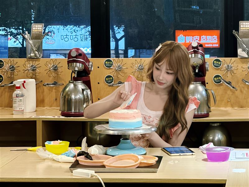 BIDO親手製作生日蛋糕。（圖／So-net提供）