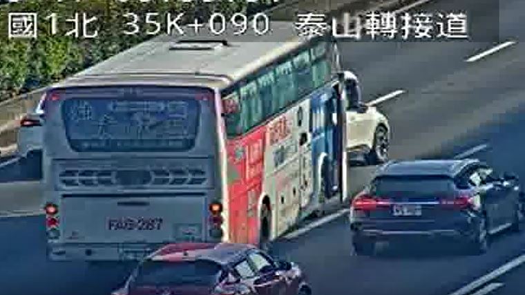 新／客運國道追撞釀禍！占2車道…回堵3km