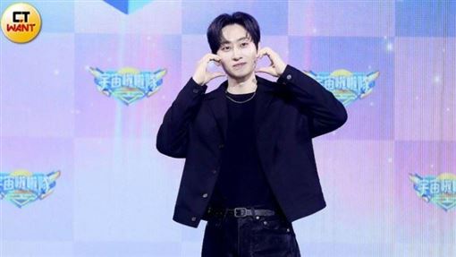 SJ銀赫來台收工行程曝光　狂掃小7戰利品