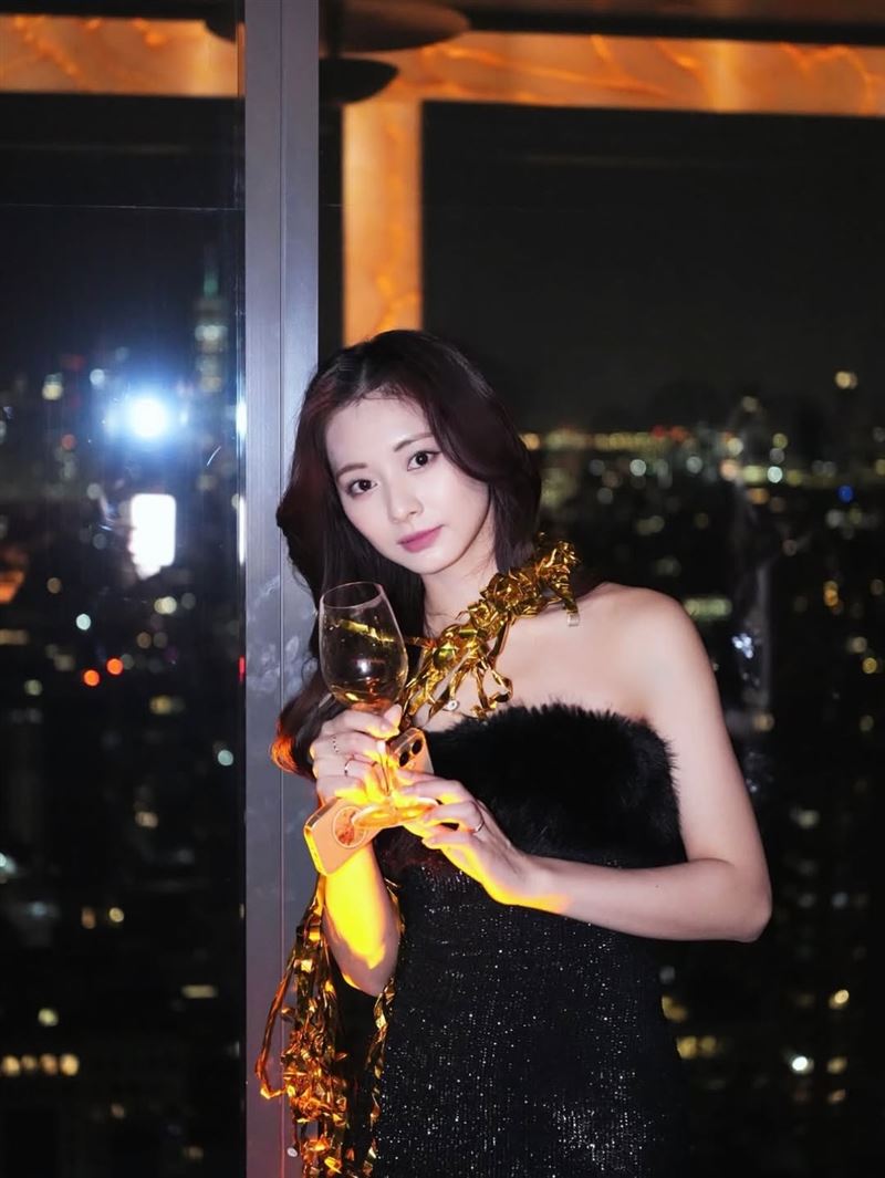 子瑜提早返台，行程引起關注。（圖／翻攝自IG @thinkaboutzu）