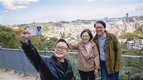 （圖／翻攝自林右昌臉書）