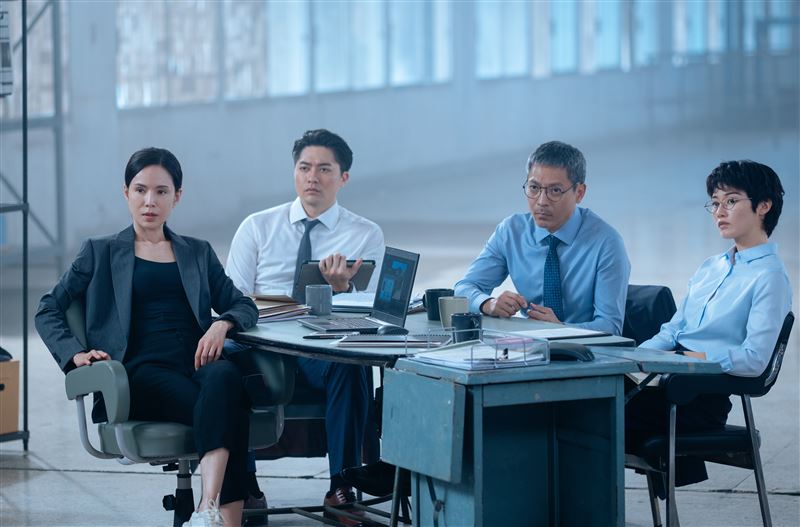 （左起）李若彤、朱天、陸駿光、鄧濤為廉政公署（ICAC）團隊成員。（圖／THE INK FACTORY提供）