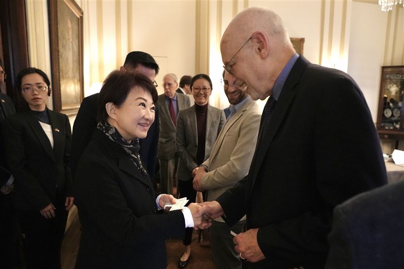 台中市長盧秀燕受邀訪問外交關係協會，與多位頂尖智庫權威學者深度對談。（圖／台中市府提供）