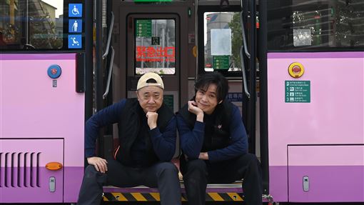 60歲邰哥突轉職公車司機　固定輪椅崩潰了