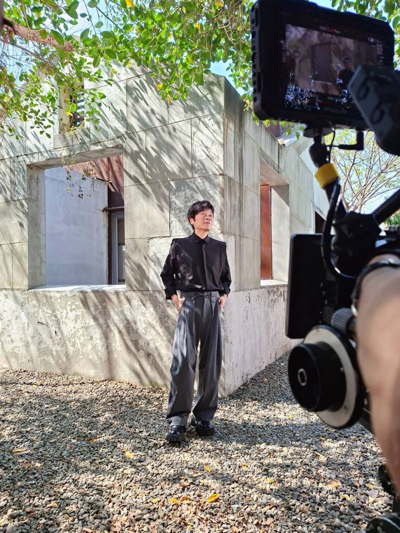 洪榮宏近期重心放在工作上。（圖／華特音樂提供）