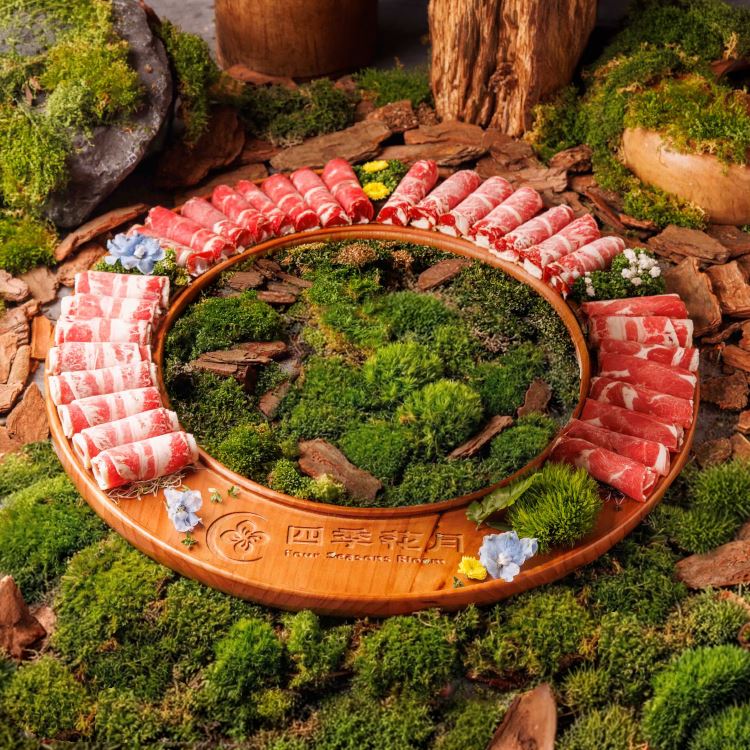 四季花月山野肉花圈。（圖／品牌業者提供）