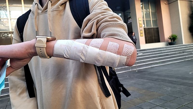 劉同學事發後因心裡仍感到害怕而轉學。（圖／翻攝畫面）