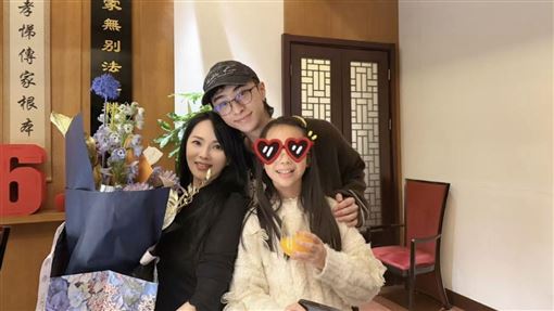 小哈利被讚最帥哥哥　疼妹舉動伊能靜淚崩