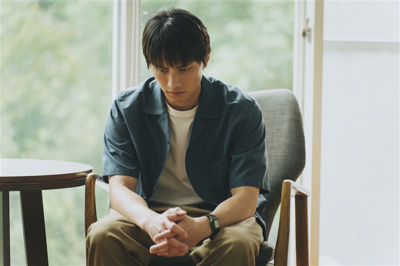 范少勳《失樂園》演社工陷信任人性難題 「該懲罰或用愛接住孩子？」成困局。（圖／冬候鳥電影、文策院提供）