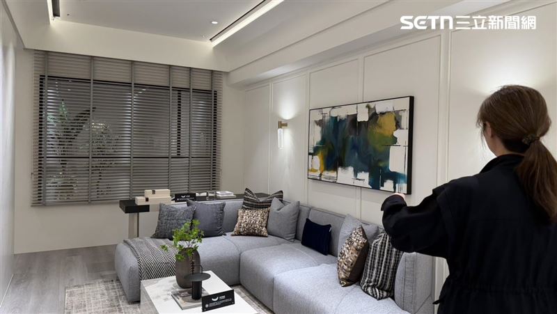 方瑋晨表示，目前新竹賞屋與成交客戶輪廓，主要以約30歲的科技業首購族為大宗，這些年輕工程師多為了結婚、成家做準備，屬於極強勁的剛性需求。（圖／記者陳韋帆攝影）