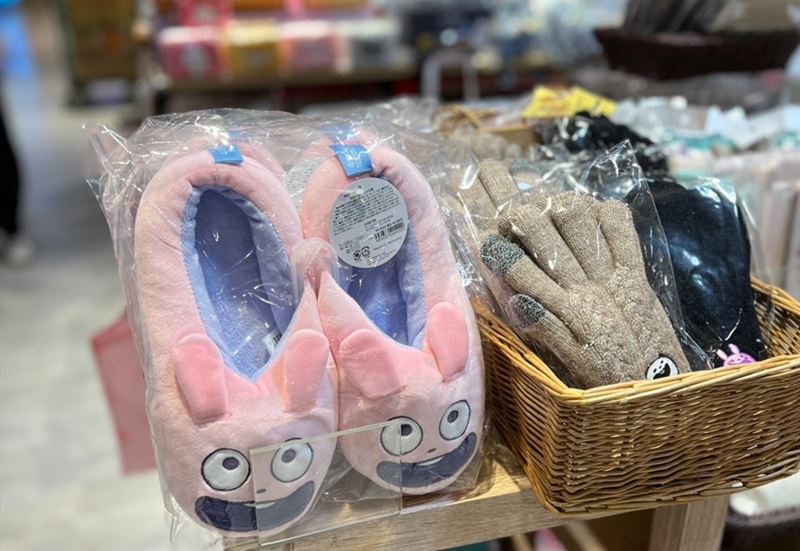 新品「LOVE RABBIT -戀愛兔-」造型室內拖鞋。（圖／品牌業者提供）