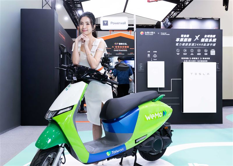 WeMo共享機車擁有150萬名用戶、創造近1.5億公里移動里程，並已投入8千台全新二代車款WeMo Fly，穩坐亞洲規模最大共享電動機車品牌。（圖／電信業者提供）