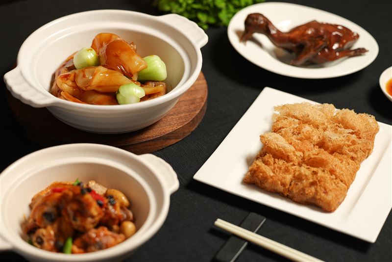 晶華軒主廚將鴿、鴨、鵝、雞四種珍禽透過粵式料理手法演繹經典時令美味。（圖／飯店旅宿業者提供）