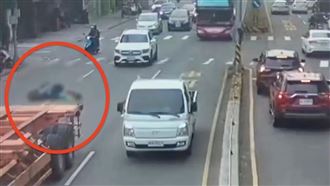 疑閃垃圾車遭聯結車撞擊　母女命危身份曝