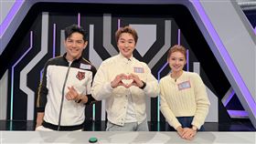 王鄭浚仁、彭詡越(右)、祖雄(左)上節目。（圖／年代提供） 