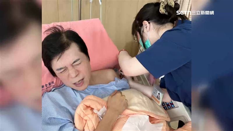 洪榮宏動手術住院時，當時陪伴照顧的非妻子張瀞云