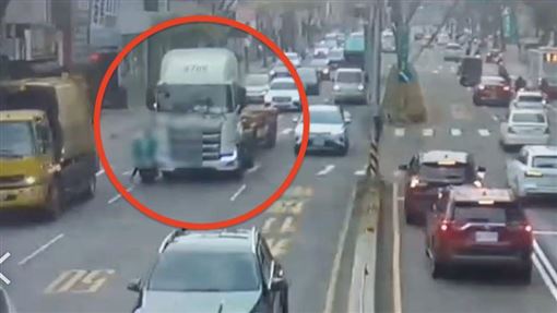 新／桃園聯結車輾過母嬰　搶救後雙雙殞命