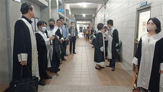 女甩律師巴掌引爆怒火！遭羈押沒人願辯護