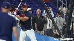 WBC冠軍戰，美國隊右外野手賈吉（Aaron Judge）賽前打擊練習。（圖／特派記者劉彥池攝影）