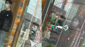 唐禹哲和蘇小軒上月初被本刊讀者直擊帶著兒子參加幼兒園活動。（圖／讀者提供）