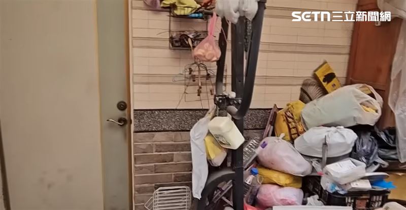 在鄰居眼中父子倆分平時開行動，上一次見面是上週五。（圖／翻攝畫面）