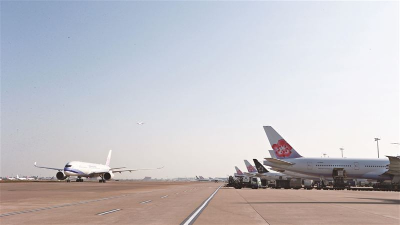 「1現象」害到桃機 3航班逾500人轉降高雄