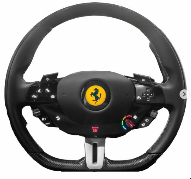 法拉利新版方向盤。（圖／翻攝Ferrari IG）