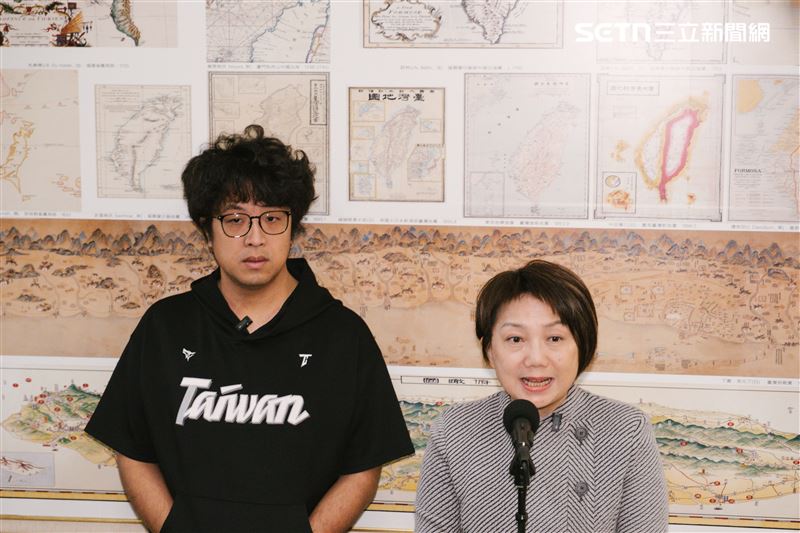 范雲今對此嚴正抗議，並希望民眾一起譴責翁曉玲；沈伯洋則說，表決贏不會怎樣，週五再表決退回即可，但藍白不想尊重法律「我們也沒什麼辦法」。（圖／記者楊士誼攝影）