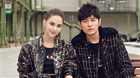 周杰倫非常疼愛老婆昆凌。（圖／翻攝自周杰倫IG）