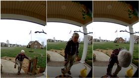  美國田納西州曼徹斯特一戶人家發現外送員是一位78歲老翁，在網路上發起募款。 （圖／翻攝自Brittany Smith臉書