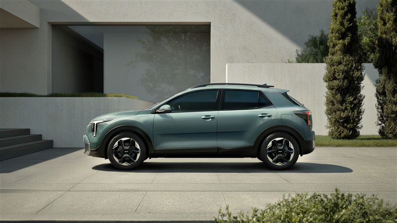 動力採1.0升渦輪引擎結合48V輕油電系統。（圖／翻攝Kia網站）