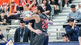 東亞超級聯賽6強戰，桃園領航猿以89：69擊敗首爾SK騎士。（圖／東超提供） 