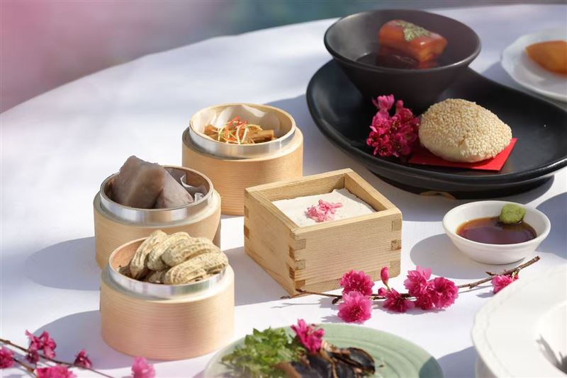 涵碧樓櫻花餐。（圖／飯店旅宿業者提供）