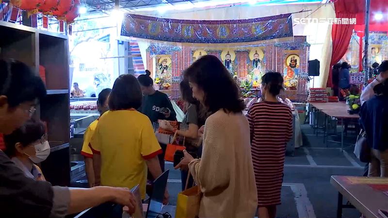 二二八公園福德宮，被信眾譽為有求必應的土地公廟